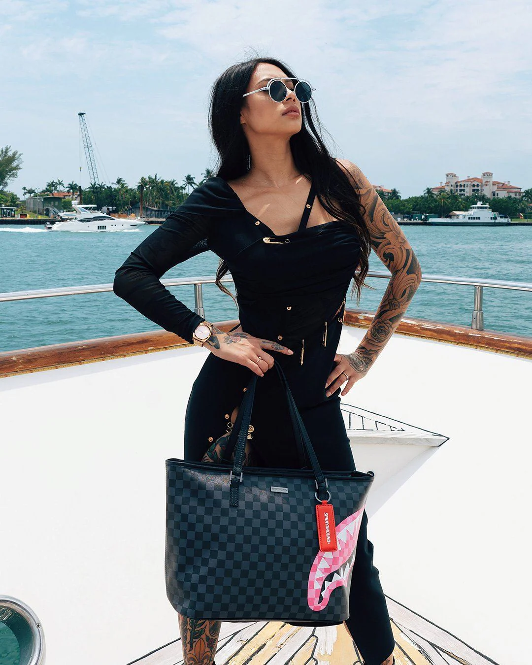 Sprayground Bag SHARKS IN CANDY TOTE Black - Image 6