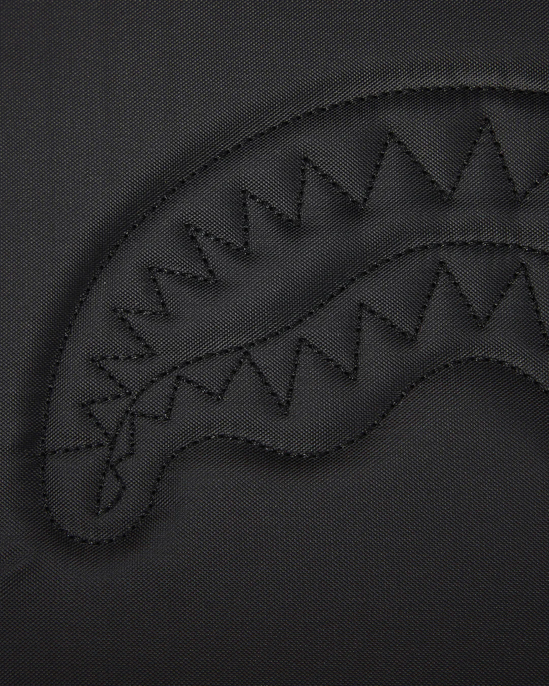 Sharks In New York Business Case 910b4869nsz - Image 12