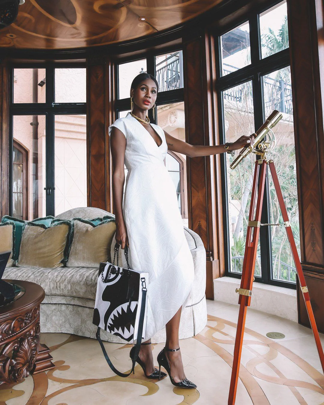 V.v.i.p. Loft Tote - Image 4