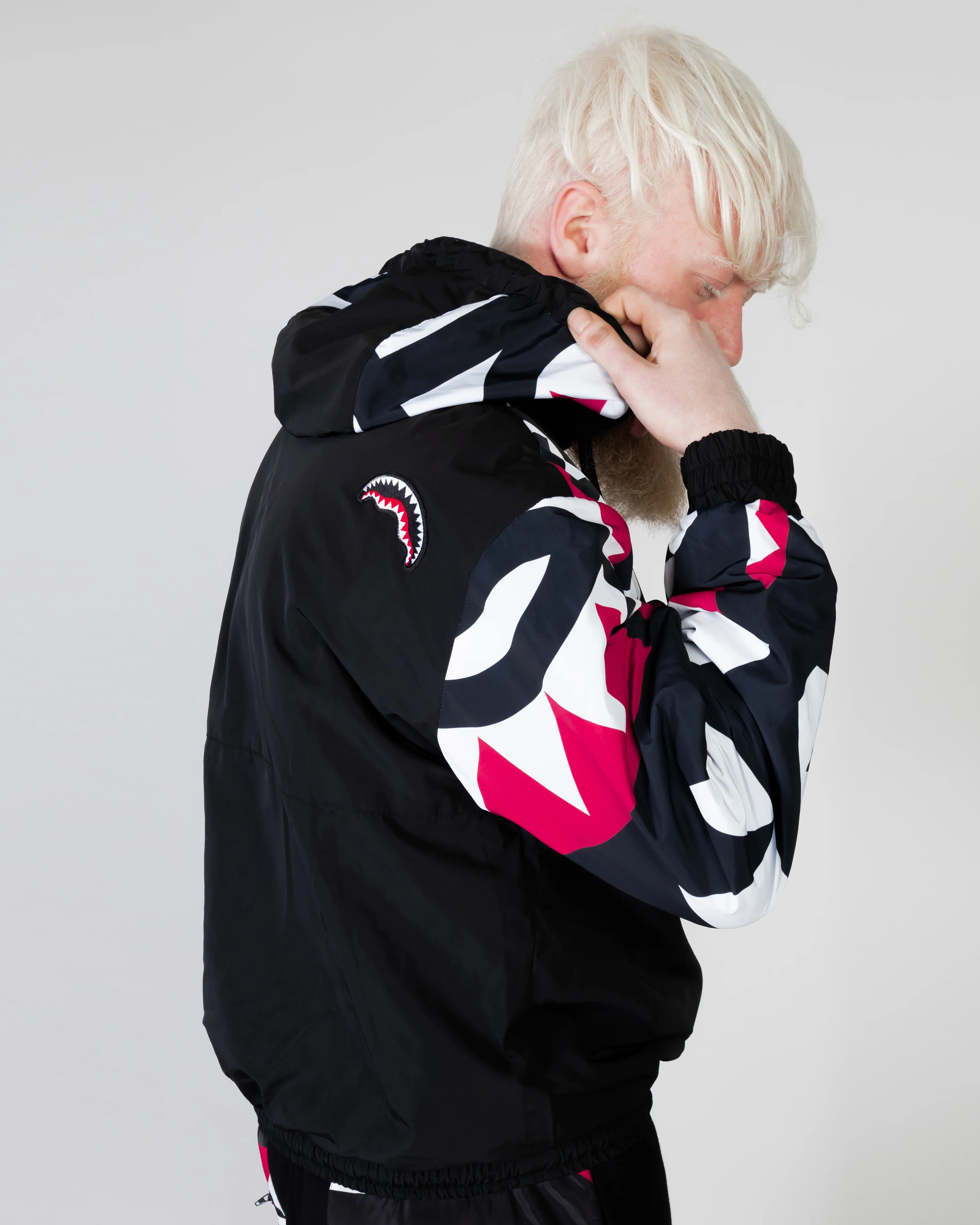 Maxi Shark Neish Anorak - Image 9
