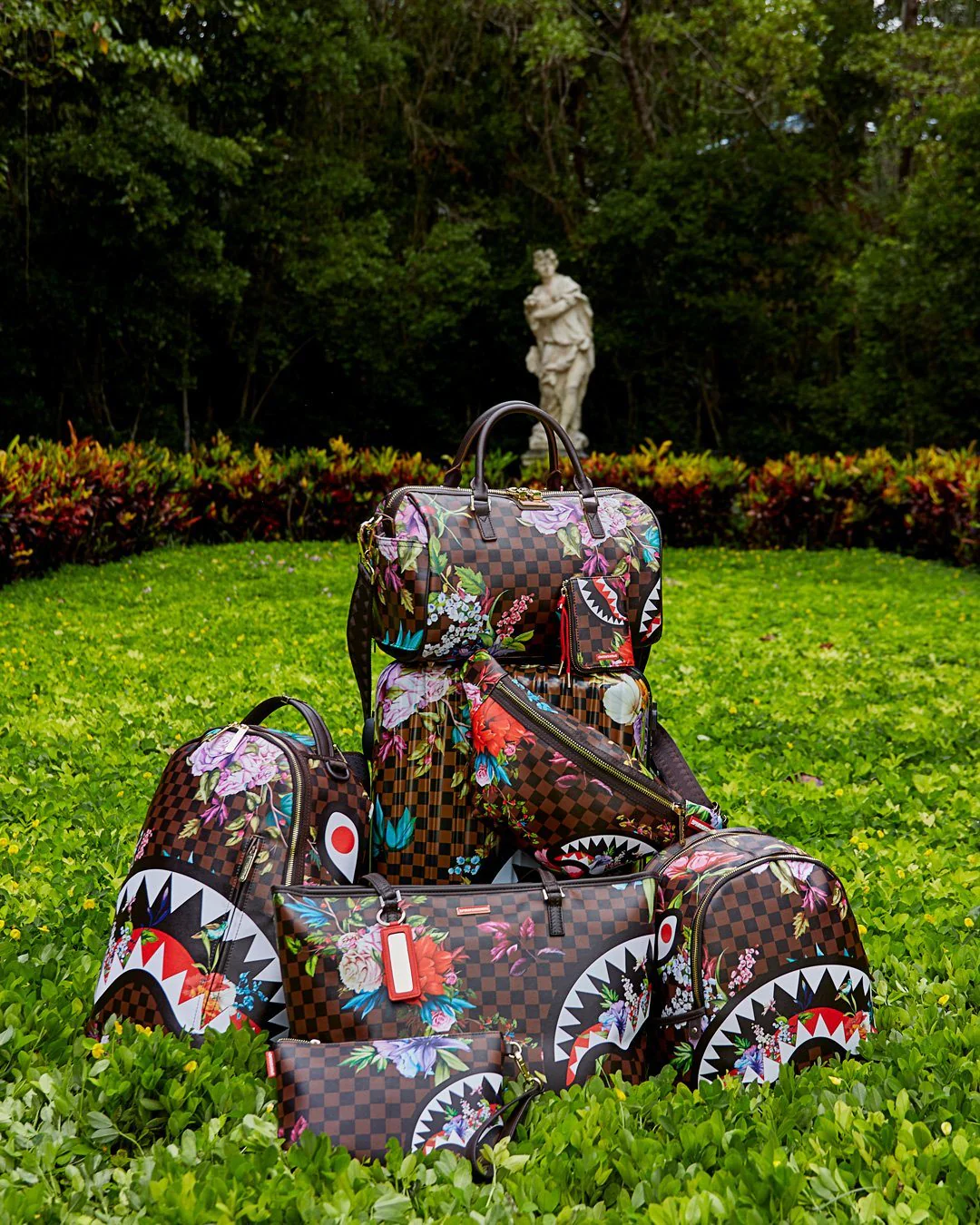 Sprayground Luggage GARDEN OF SHARKS SHARKNAUTICS HARDSHELL CARRY-ON LUGGAGE Multicolor - Image 14