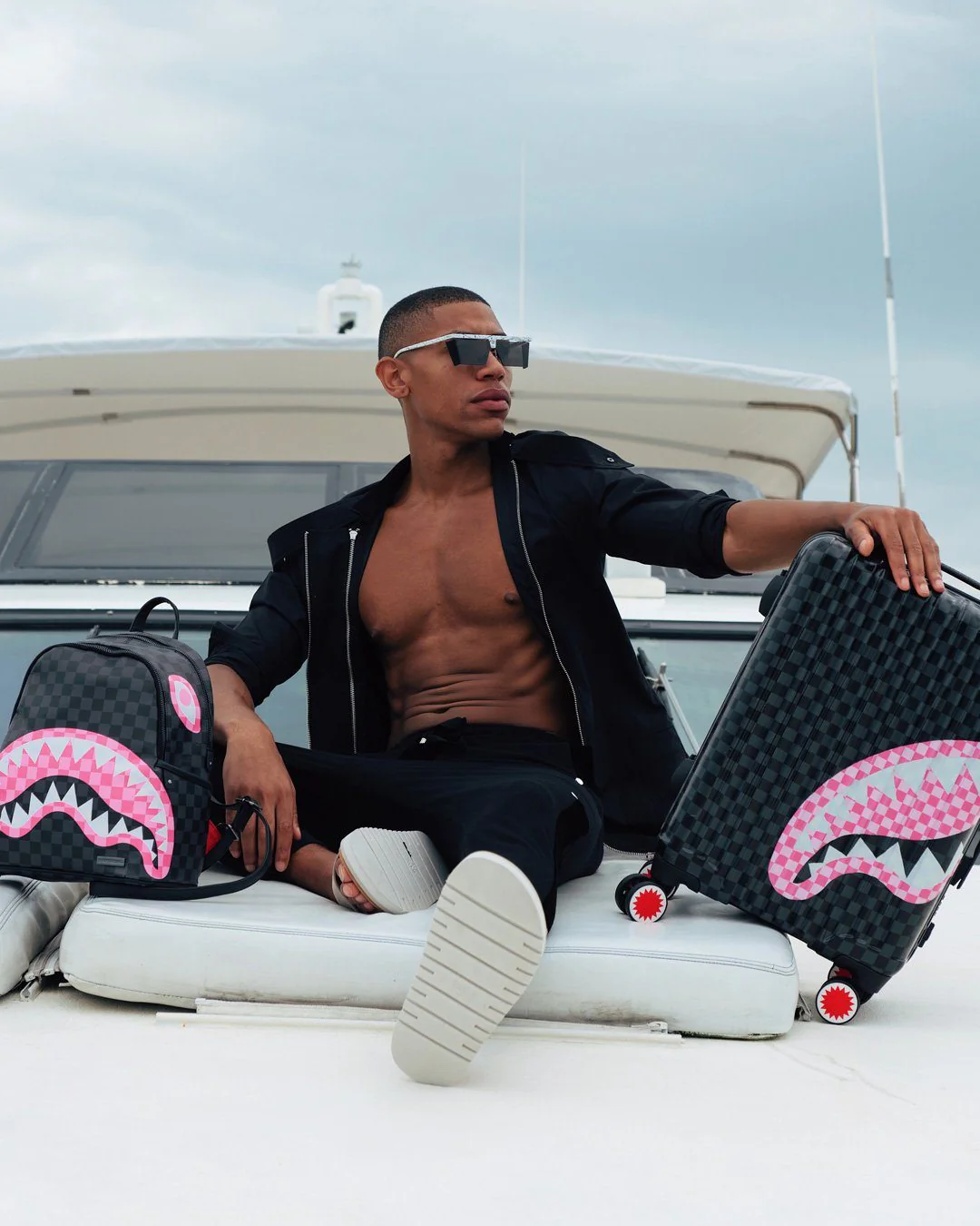 Sprayground Luggage SHARKS IN CANDY CARRY-ON LUGGAGE Black - Image 8