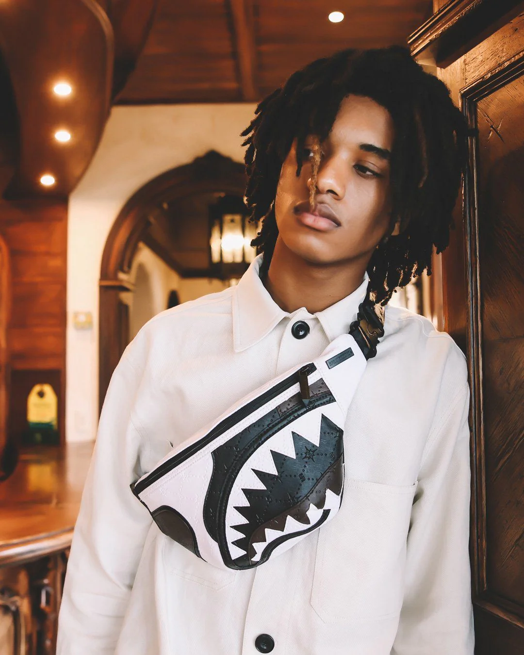 Sprayground Waist bag V.V.I.P. SAVVVY CROSSBODY White - Image 4